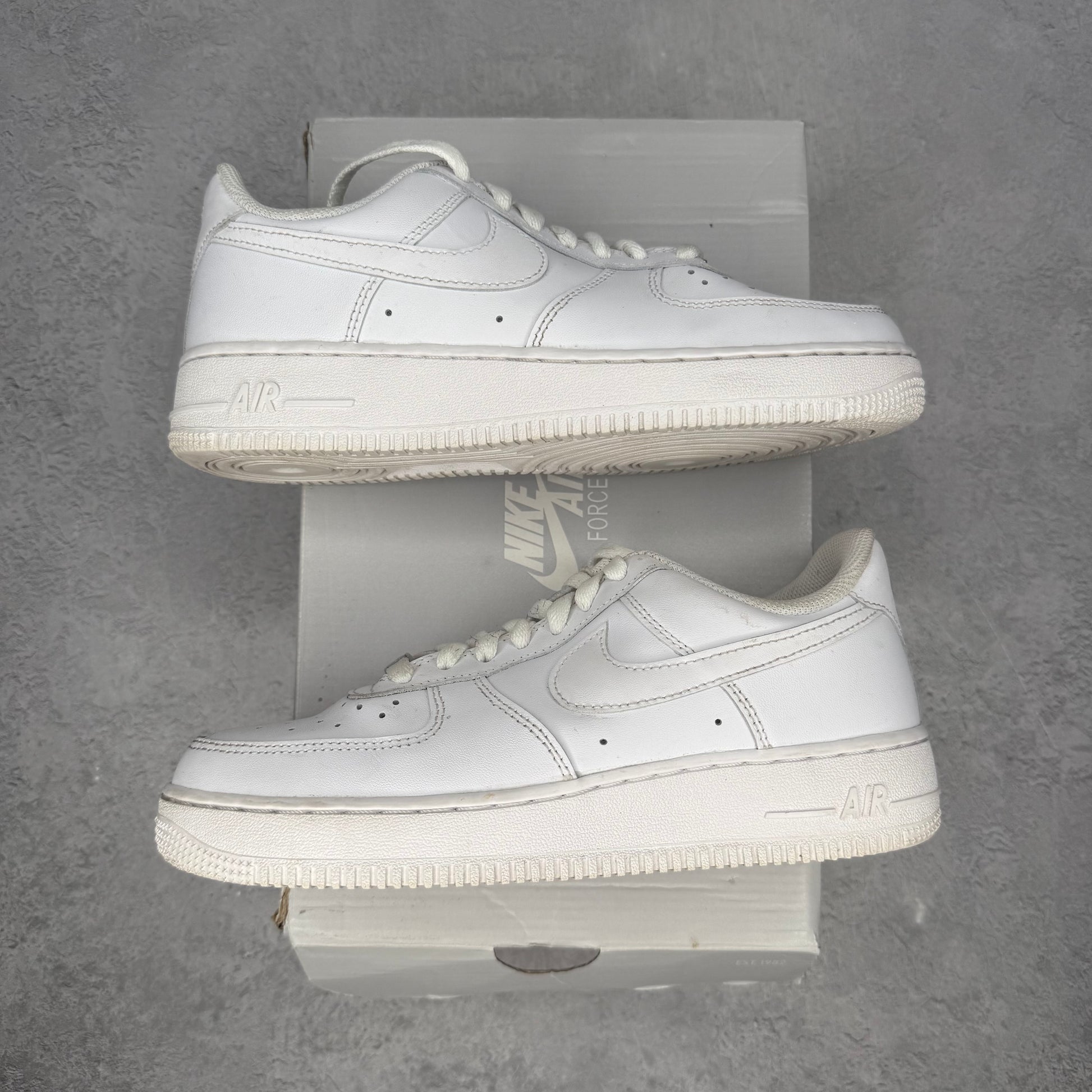 Nike Air Force 1 Low '07 White (Women's) *pre-owned* SIZE 8W