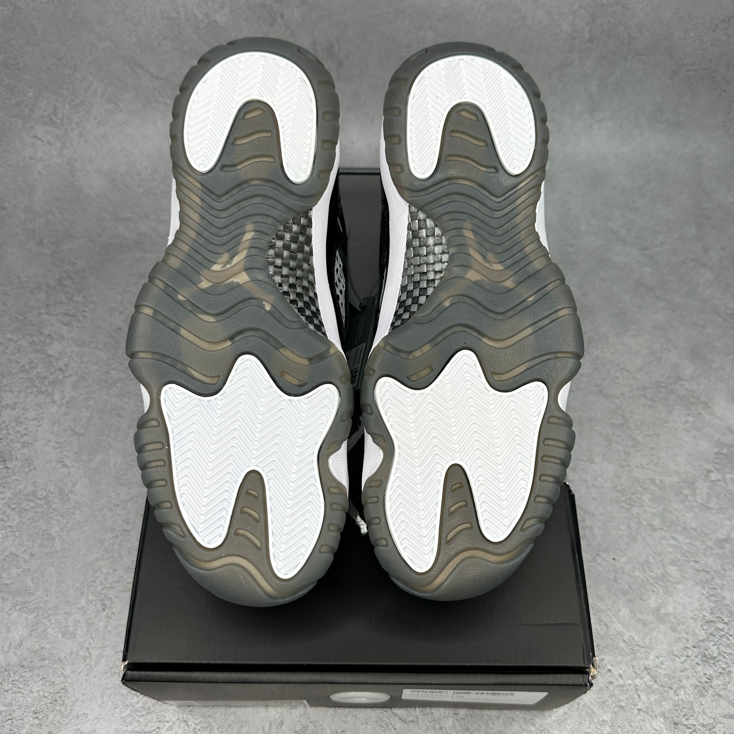Jordan 11 Retro Low IE Craft Black White
