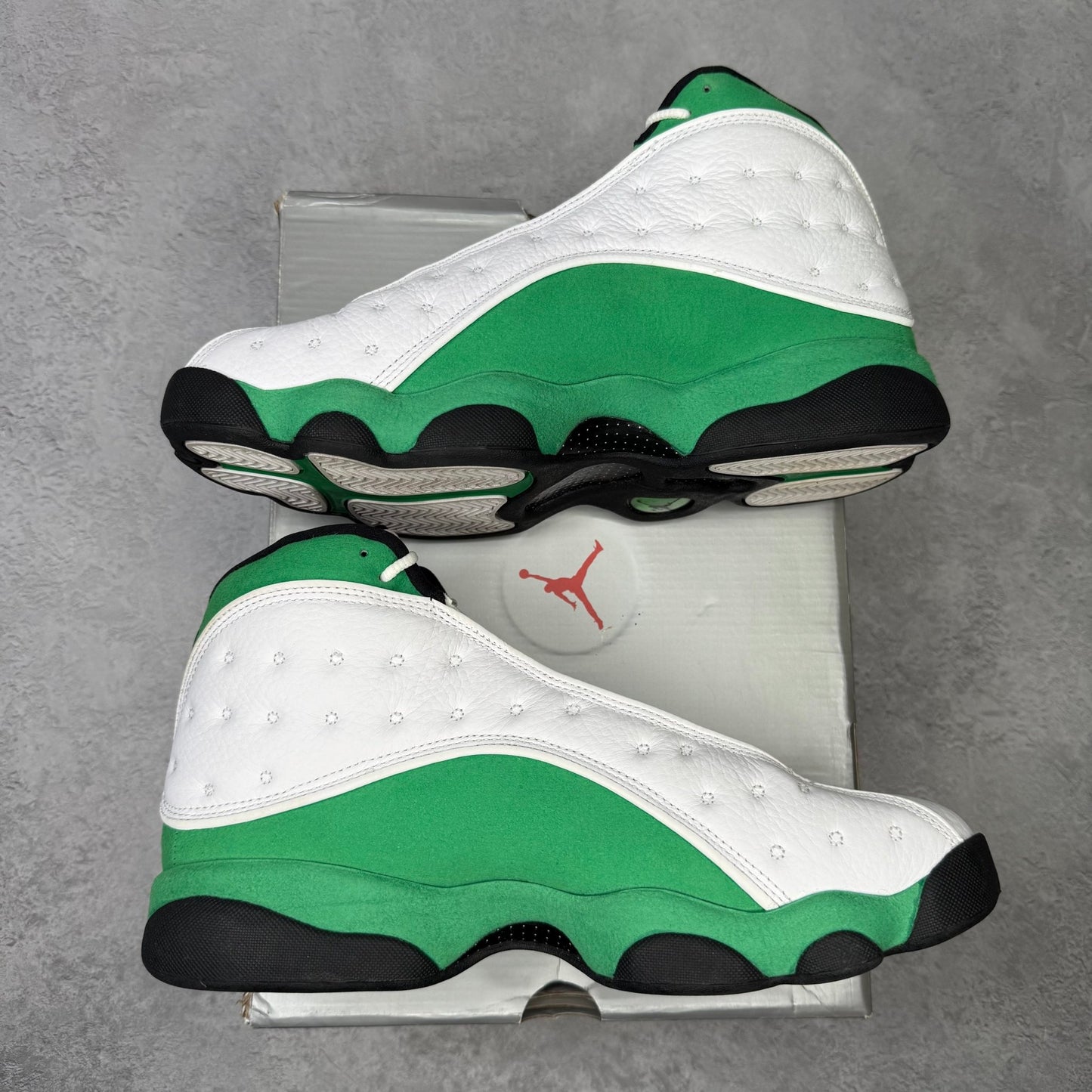 Jordan 13 Retro White Lucky Green *pre - owned* SIZE 10 - Kicks Collective PA - Jordan - DB6537-113/414571-113 - Men's Shoes - 10M/11.5W - Pre - Owned