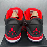 Jordan 3 Retro Crimson *pre-owned* SIZE 15
