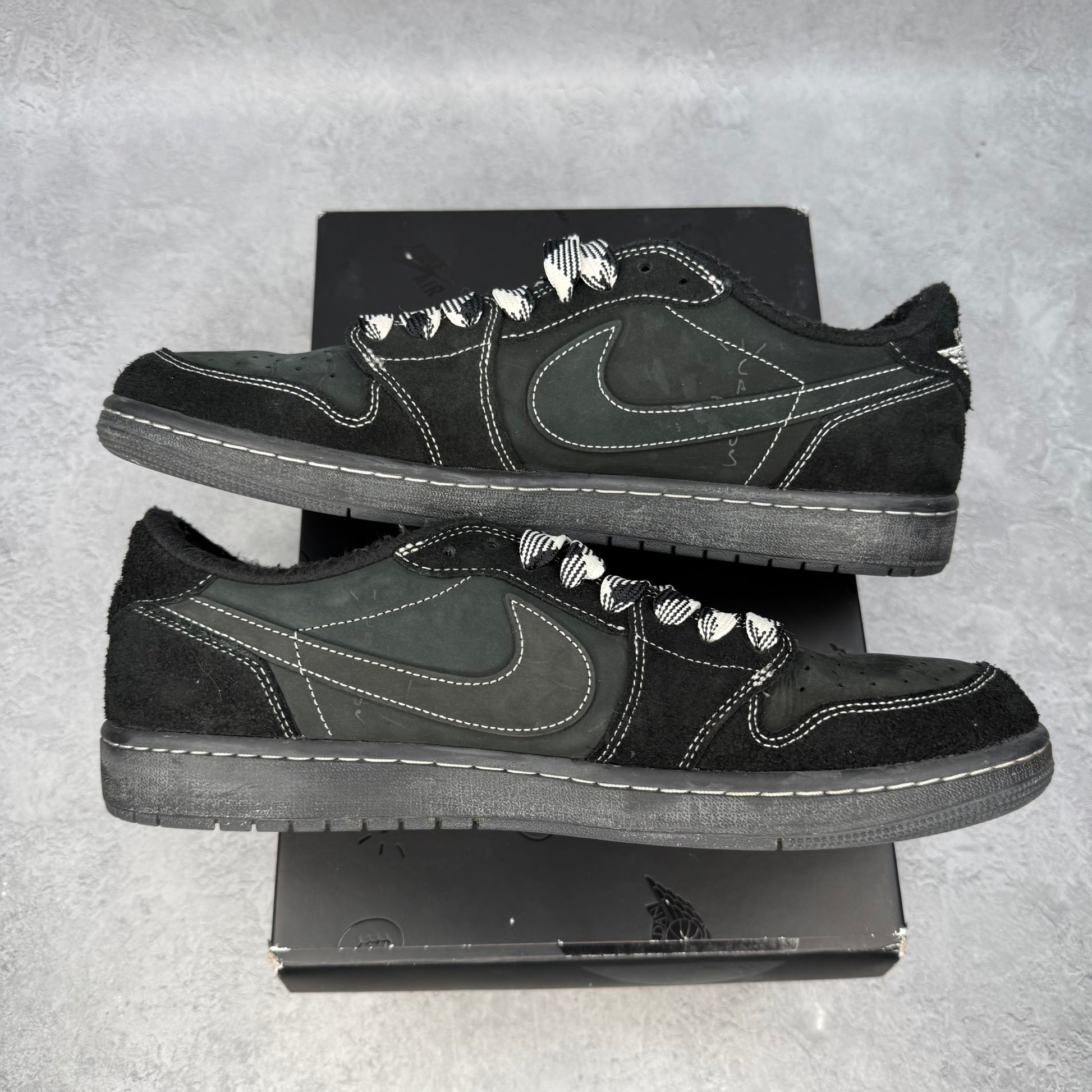 Jordan 1 Retro Low OG SP Travis Scott Black Phantom *pre-owned* SIZE 13