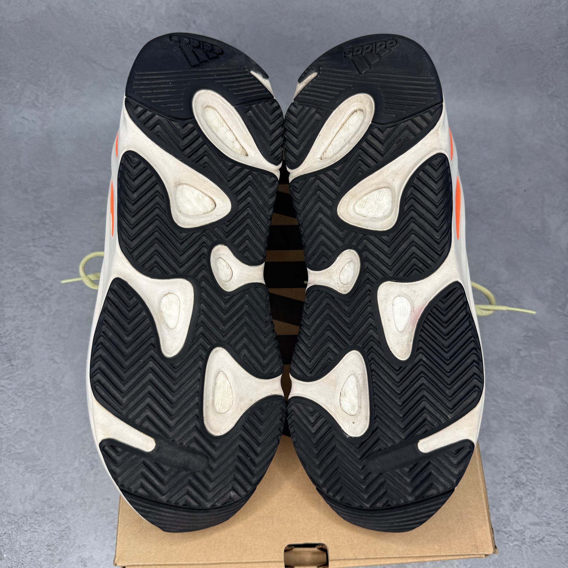 adidas Yeezy Boost 700 Wave Runner *pre-owned* SIZE 12