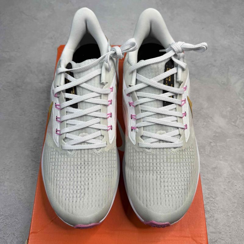 Nike Pegasus 39 White Wheat Gold Pink (Women's) - Kicks Collective PA - Nike - DH4072 - 104 - Women's Shoes - 8.5M/10W - Brand New