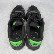 Nike Air Max Excee Green Strike *pre-owned* SIZE 9.5