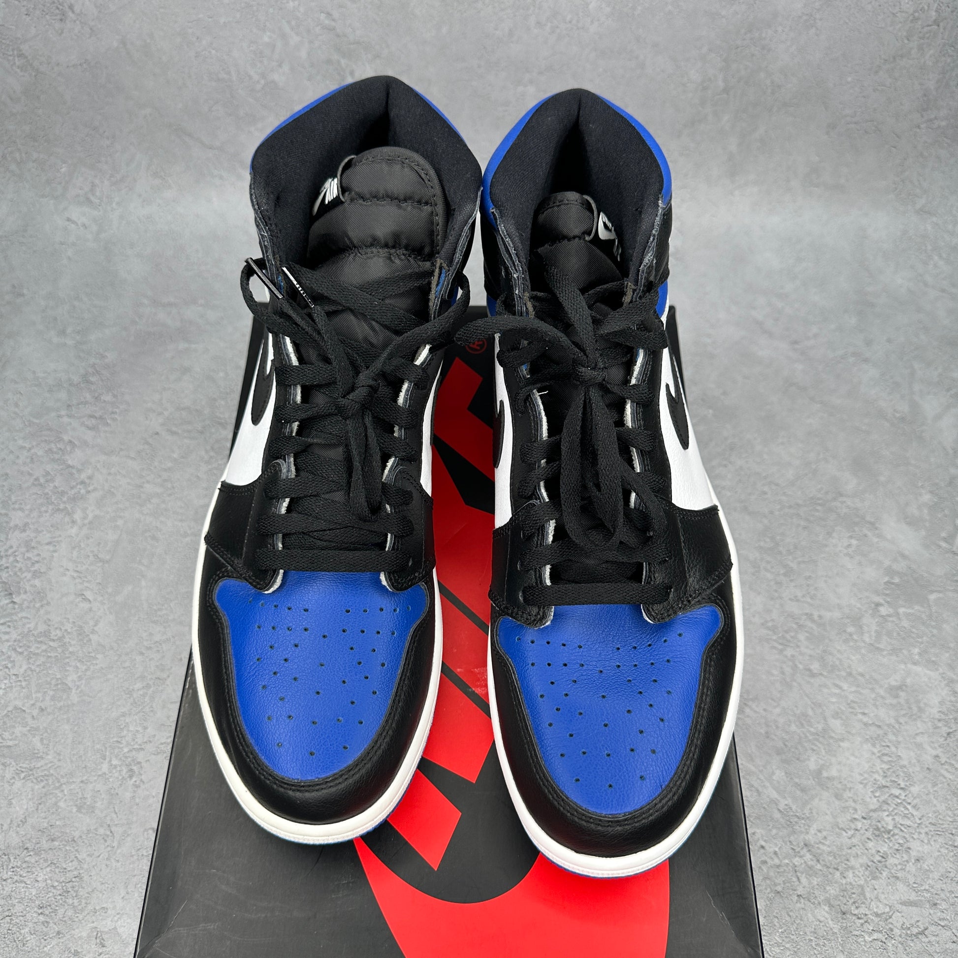 Jordan 1 Retro High Royal Toe *pre-owned* SIZE 12