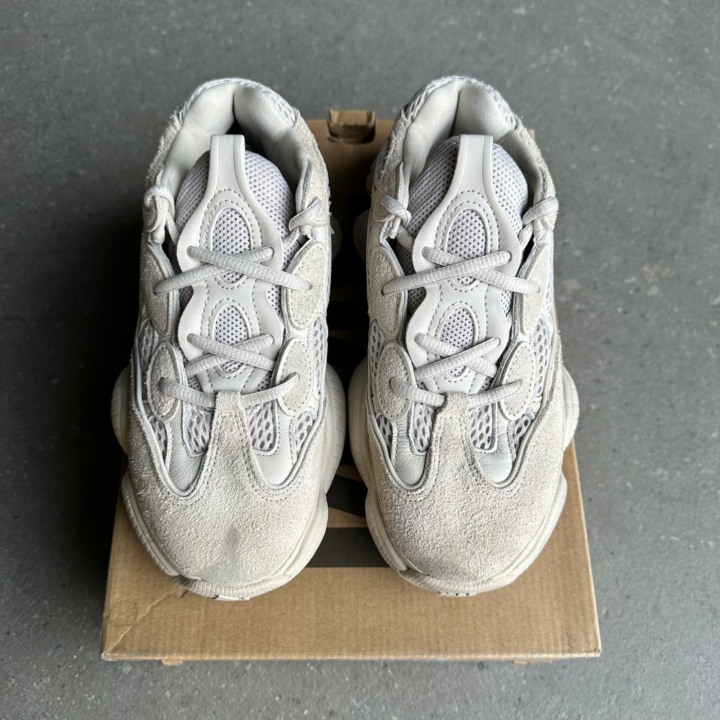 adidas Yeezy 500 Blush *pre-owned* (SIZE 4Y/5.5W)