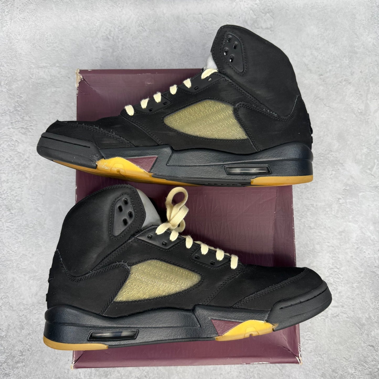 Jordan 5 Retro A Ma Maniére Dusk *pre - owned* SIZE 11 - Kicks Collective PA - Jordan - FD1330 - 001 - Men's Shoes - 11M/12.5W - Pre - Owned