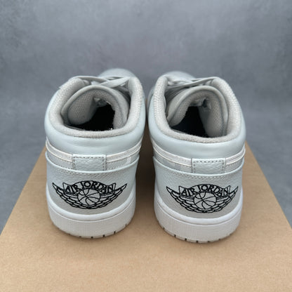 Jordan 1 Low White Camo *pre-owned* SIZE 10.5