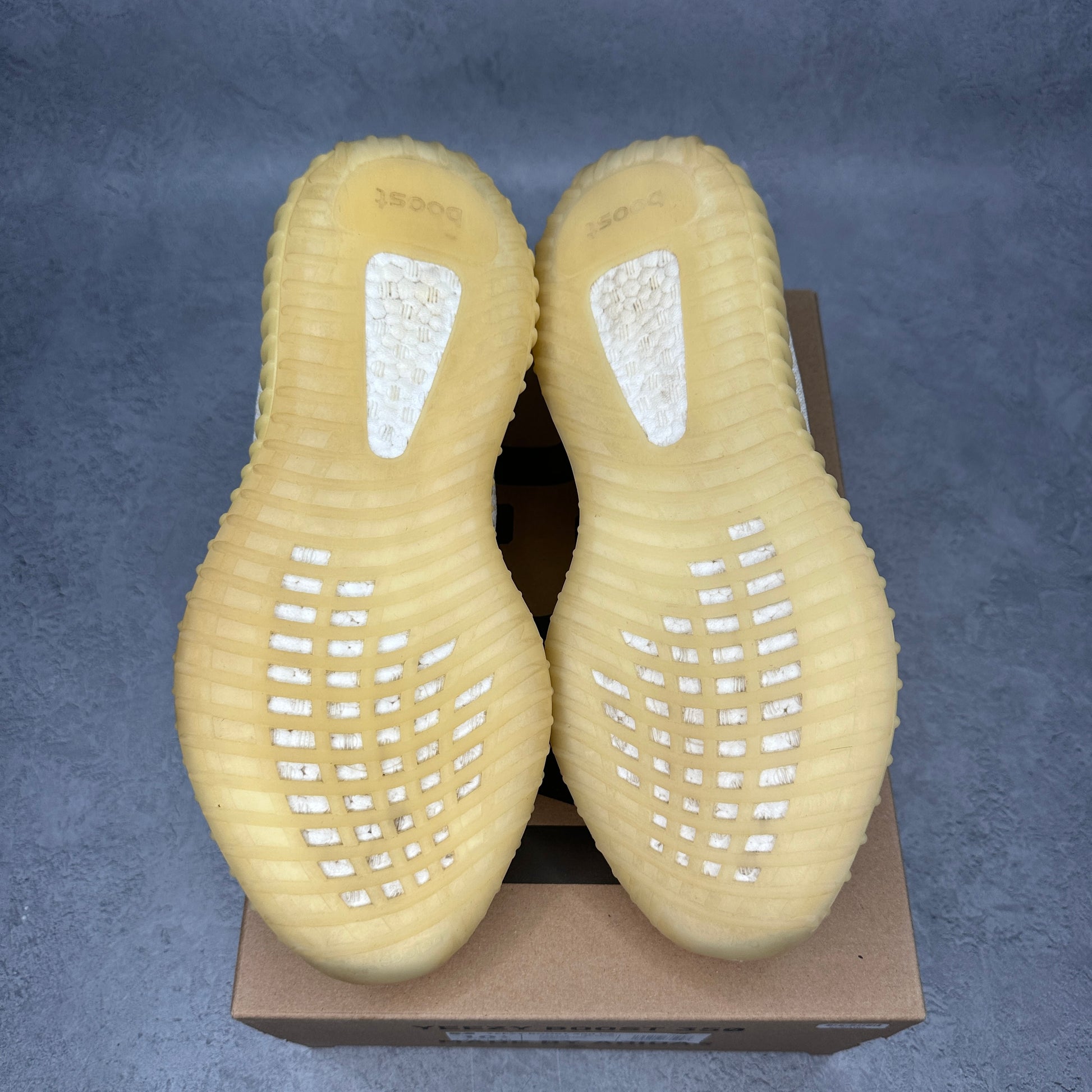 adidas Yeezy Boost 350 V2 Natural *pre-owned* SIZE 10.5