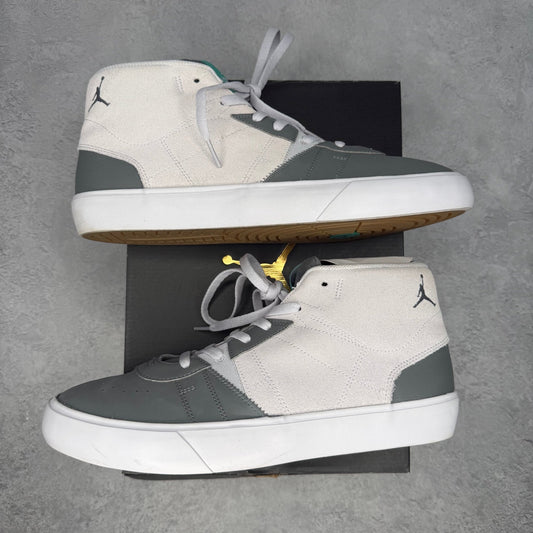 Jordan Series Mid .03 Iris Whisper Smoke Grey Teal *pre - owned* SIZE 11.5 - Kicks Collective PA - Jordan - DA8026-500 - Men's Shoes - 11.5M/13W - Pre - Owned