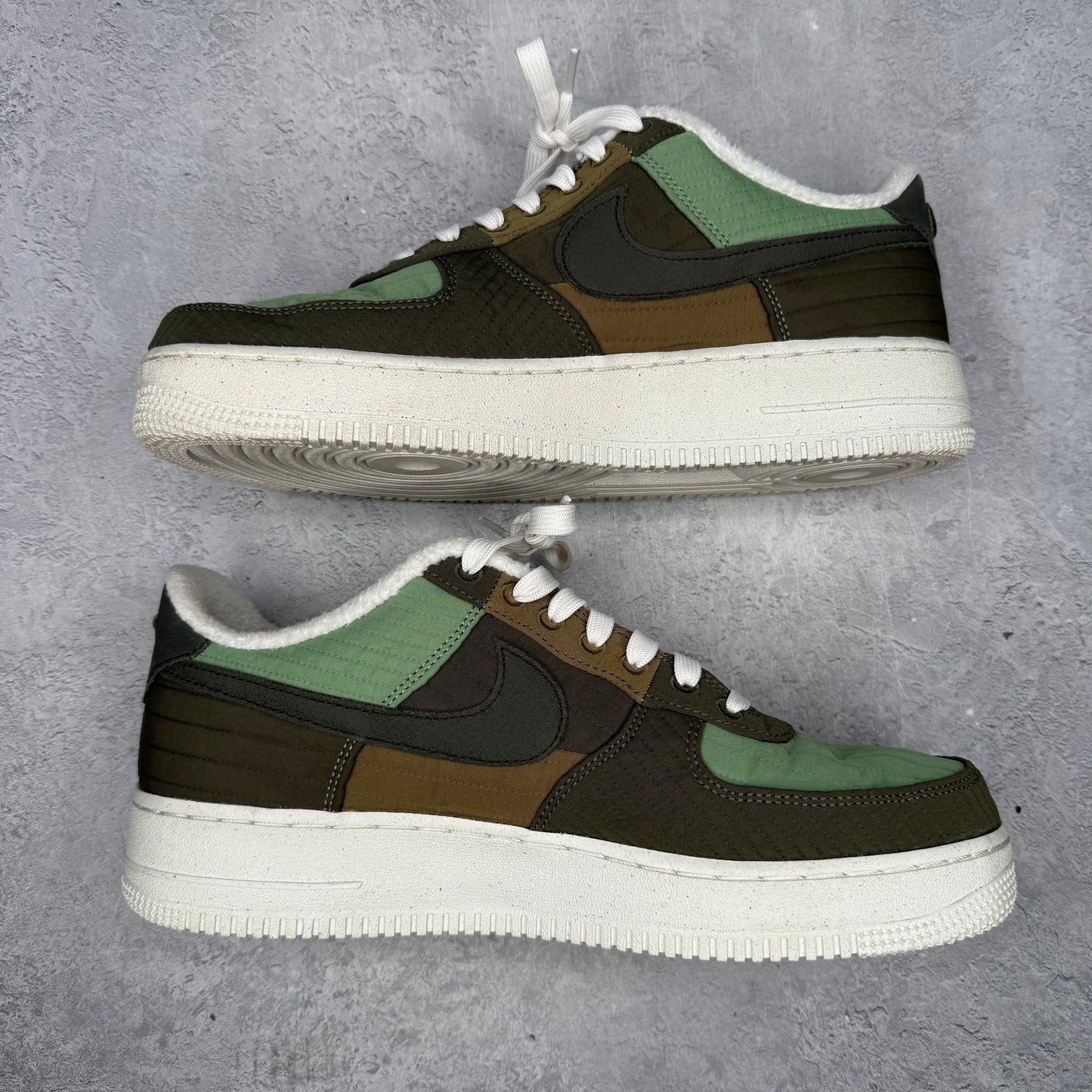 Nike Air Force 1 '07 LX Low Toasty Oil Green *pre-owned* SIZE 9.5