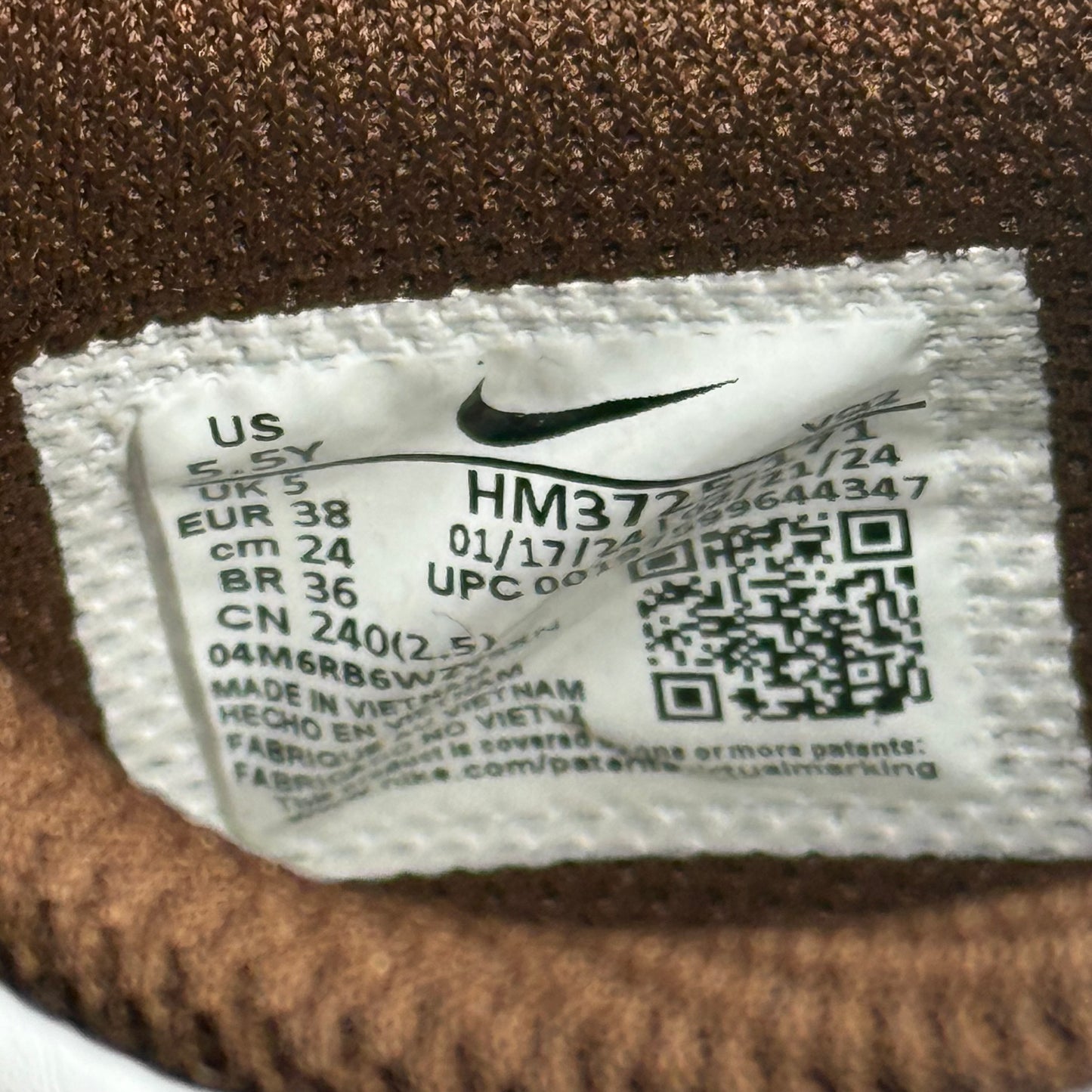 Nike Dunk Low Cacao Wow Gold (GS) *pre-owned* SIZE 5.5Y