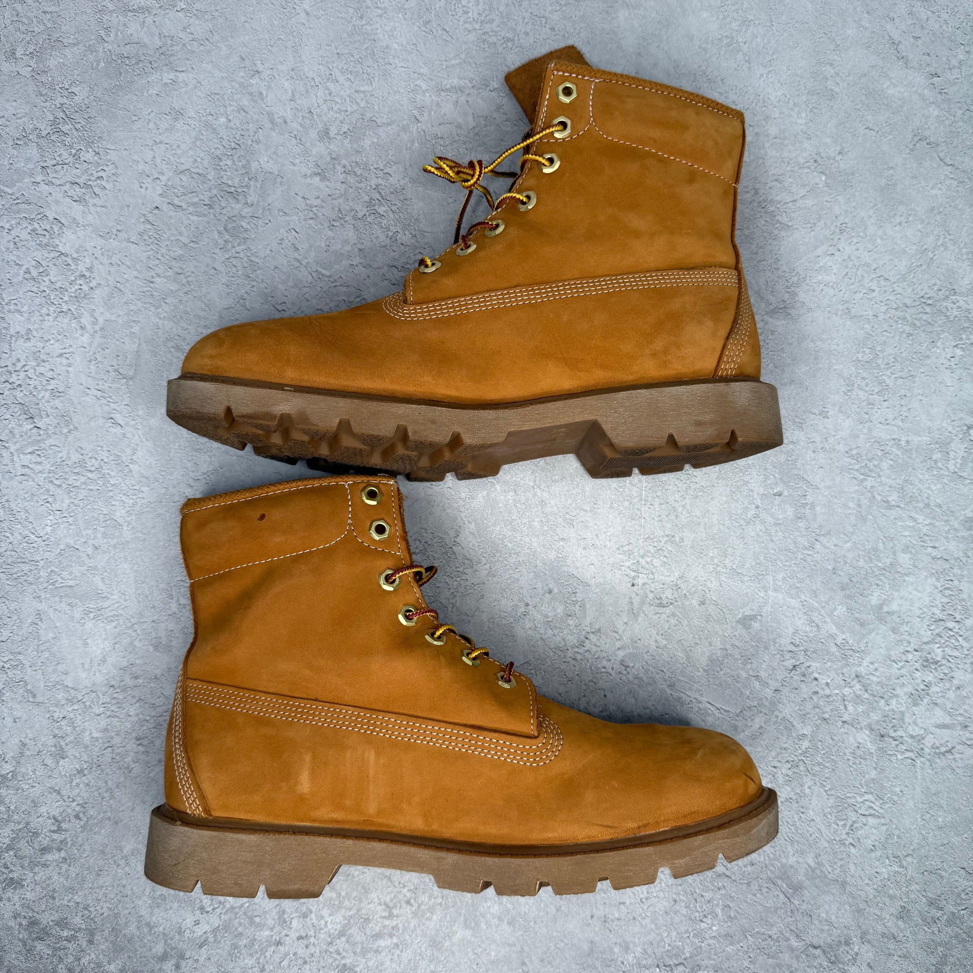 Timberland 6" Premium Waterproof Boot Wheat (Women's) *pre-owned* SIZE 8M/9.5W