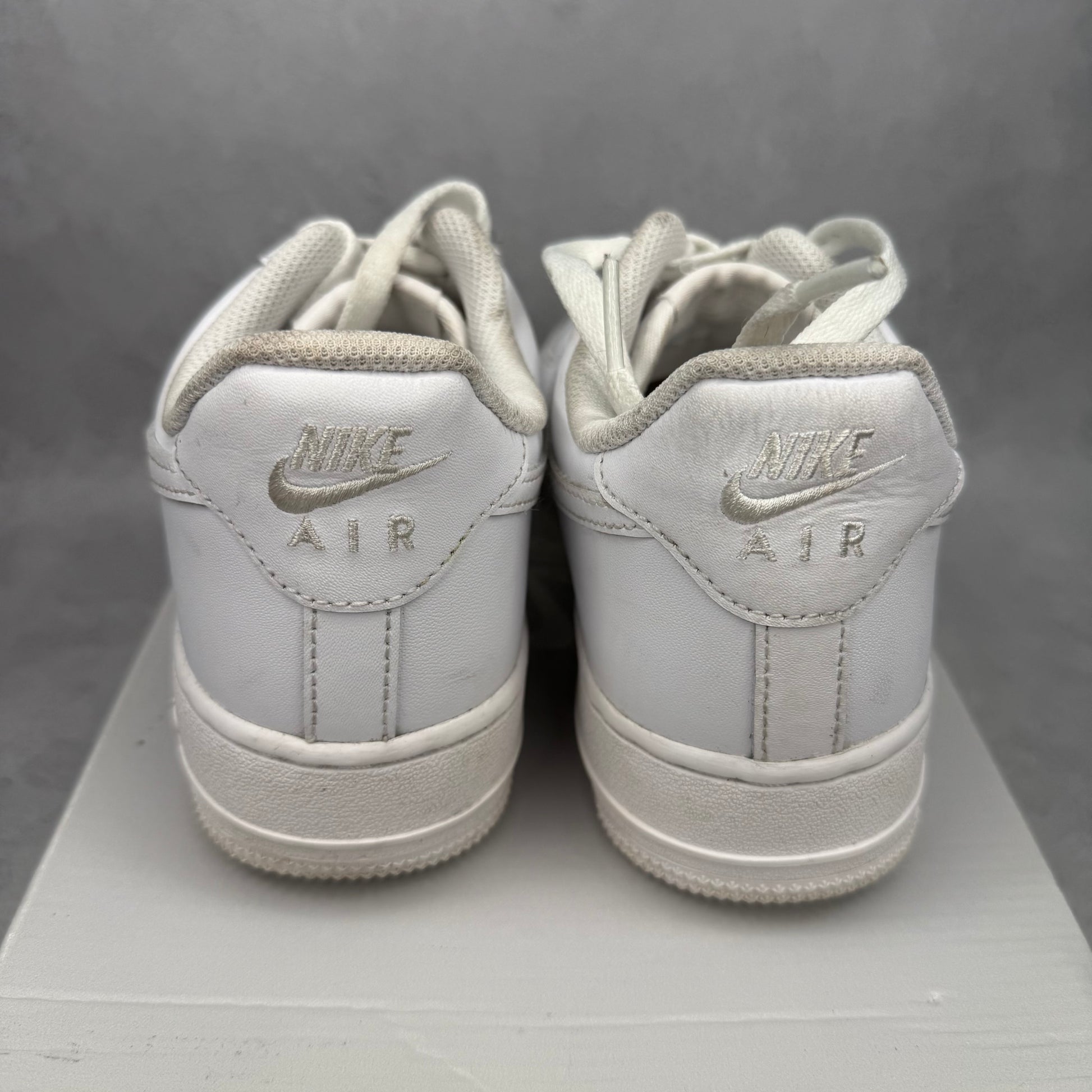 Nike Air Force 1 Low '07 White (Women's) *pre-owned* SIZE 8W
