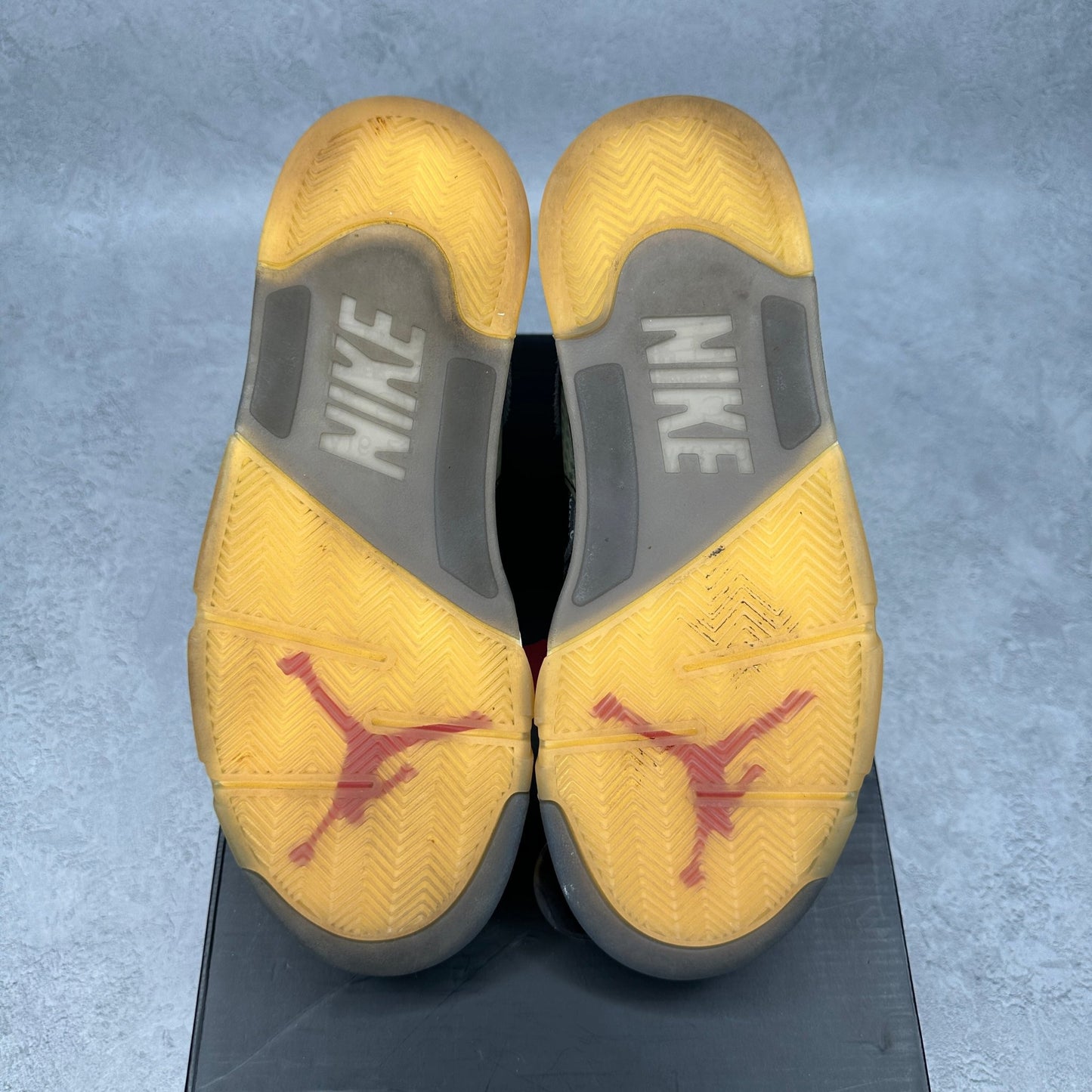 Jordan 5 Retro Off - White Muslin *pre - owned* SIZE 9.5 - Kicks Collective PA - Jordan - CT8480-001 - Men's Shoes - 9.5M/11W - Pre - Owned