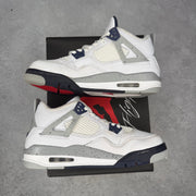 Jordan 4 Retro White Cement (2025) (GS) *pre-owned* SIZE 7Y