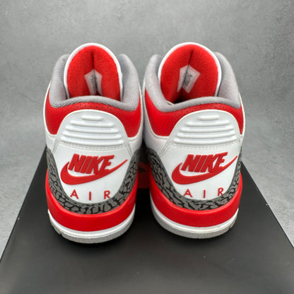 Jordan 3 Retro Fire Red (2022) *pre-owned* SIZE 9