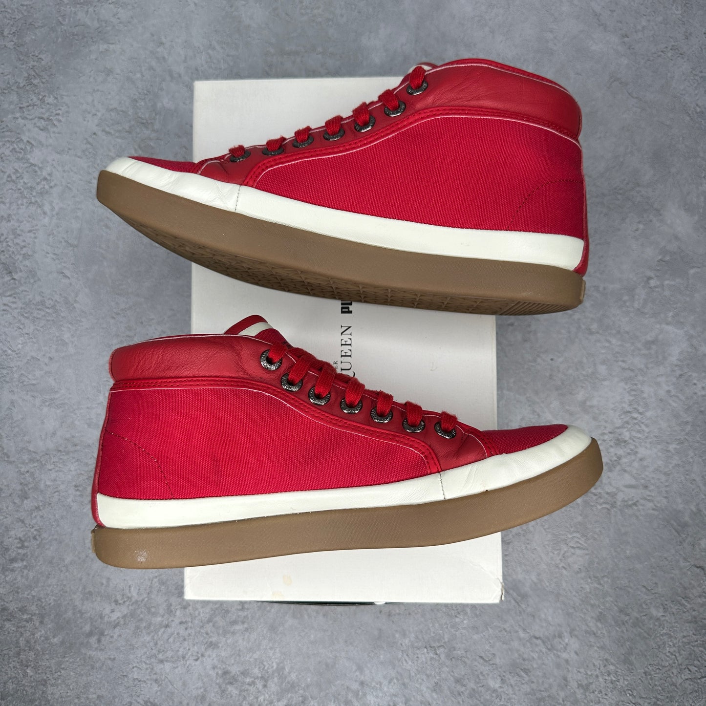 Puma Alexander McQueen Rabble Mid Red *pre-owned* SIZE 9