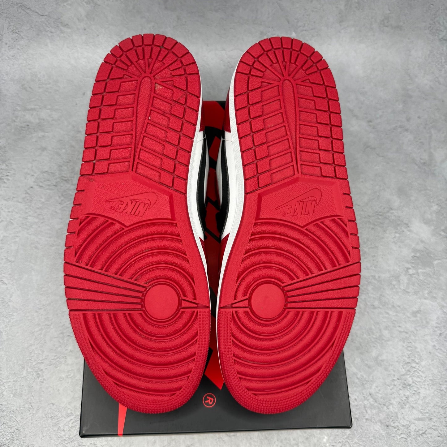 Jordan 1 Retro Low OG Chicago (2025) *pre - owned* SIZE 10 - Kicks Collective PA - Jordan - HQ6998-600 - Men's Shoes - 10M/11.5W - Pre - Owned