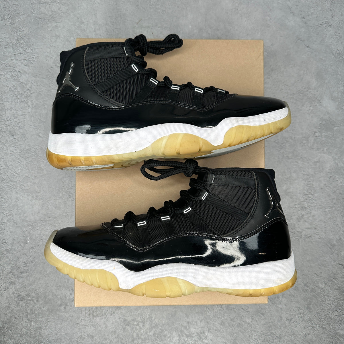Jordan 11 Retro Jubilee 25th Anniversary *pre-owned* SIZE 10
