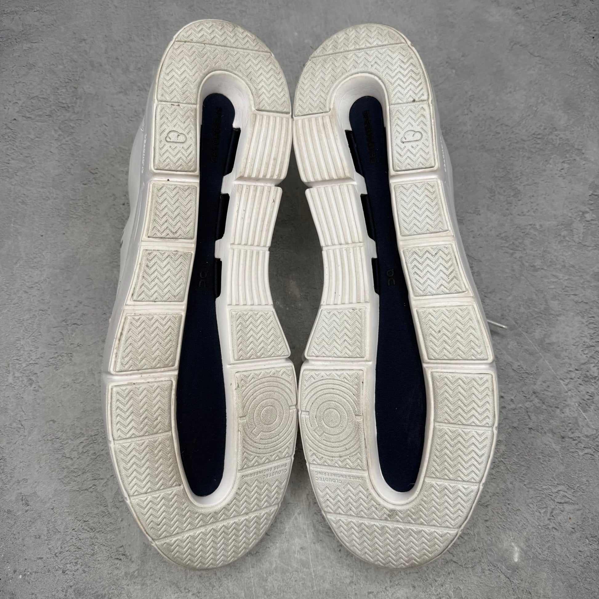OnCloud On Running The Roger *pre - owned* SIZE 14 - Kicks Collective PA - On - 48-98974 - Men's Shoes - 14M/15.5W - Pre - Owned
