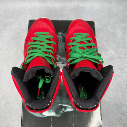 Nike LeBron 8 V/2 Christmas *pre - owned* SIZE 10.5 - Kicks Collective PA - Nike - 429676-600 - Men's Shoes - 10.5M/12W - Pre - Owned