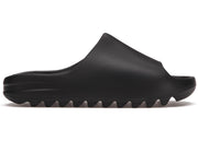 adidas Yeezy Slide Onyx *pre-owned* SIZE 7 Shrunk