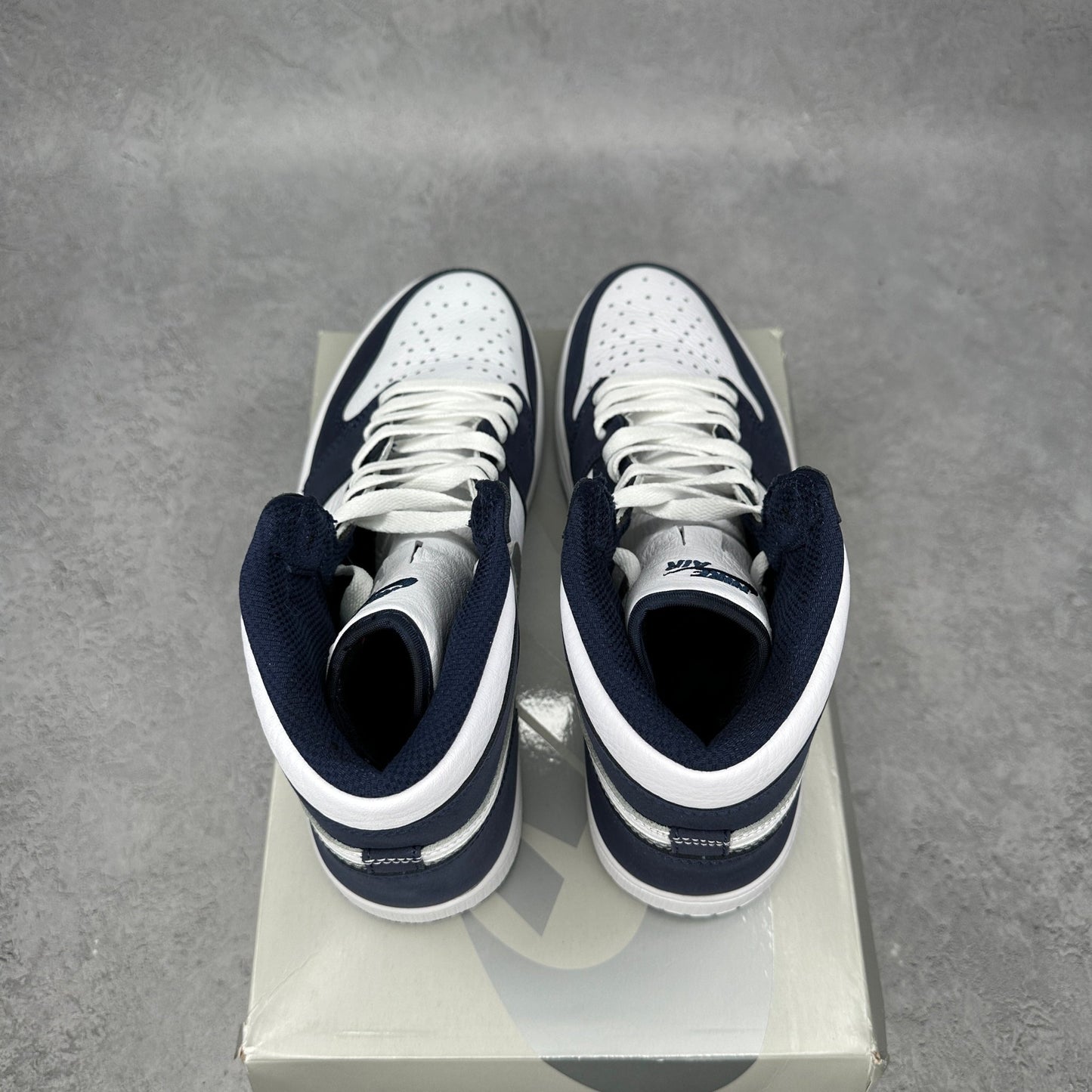 Jordan 1 Retro High CO.JP Midnight Navy (2020) *pre - owned* SIZE 9 - Kicks Collective PA - Jordan - DC1788-100 - Men's Shoes - 9M/10.5W - Pre - Owned