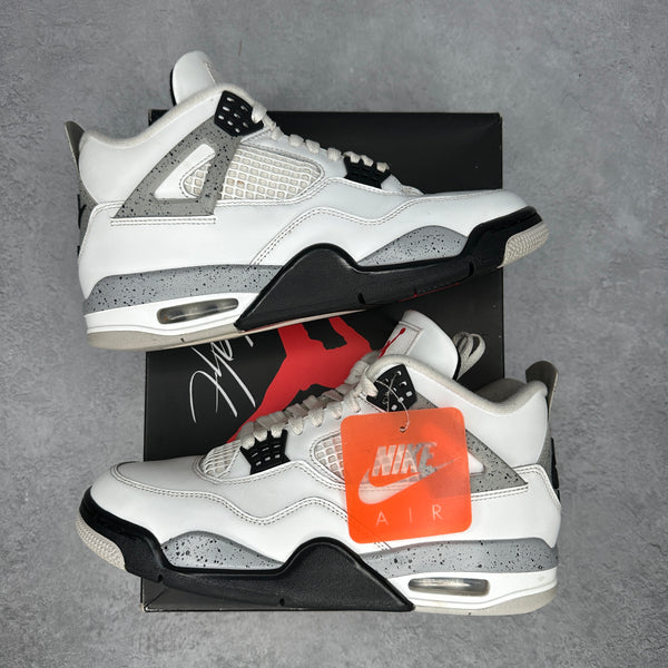 Jordan 4 Retro White Cement (2025) *pre-owned* SIZE 9