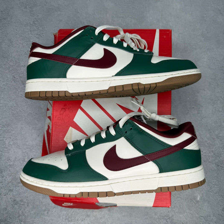 Nike Dunk Low Gorge Green pre-owned size 10.5 - Kicks Collective PA - Nike - FB7160-161 - Men's Shoes - 10.5M/12W - Pre-Owned - Original Box (Damaged)