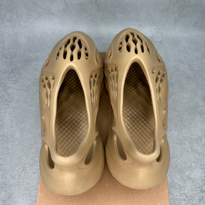 adidas Yeezy Foam RNNR Ochre VNDS *pre-owned* SIZE 12