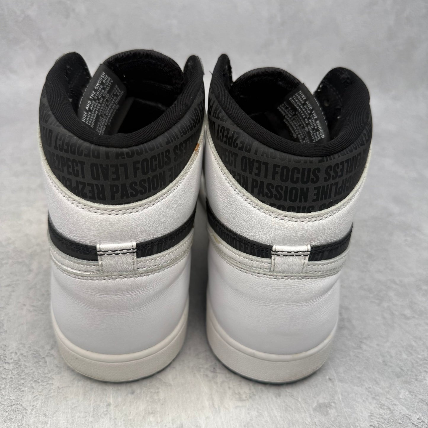 Jordan 1 Retro High RE2PECT (Derek Jeter) *pre - owned* SIZE 11 - Kicks Collective PA - Jordan - 555088-008 - Men's Shoes - 11M/12.5W - Pre - Owned - No Box