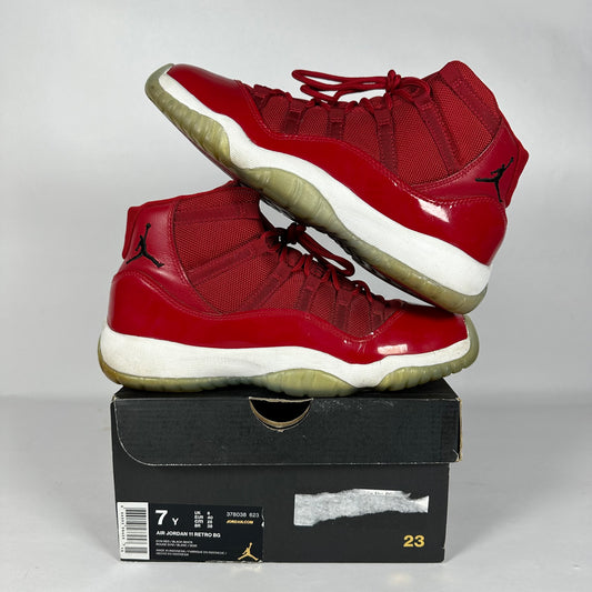 Jordan 11 Retro Win Like 96 *pre-owned* (SIZE 7Y)