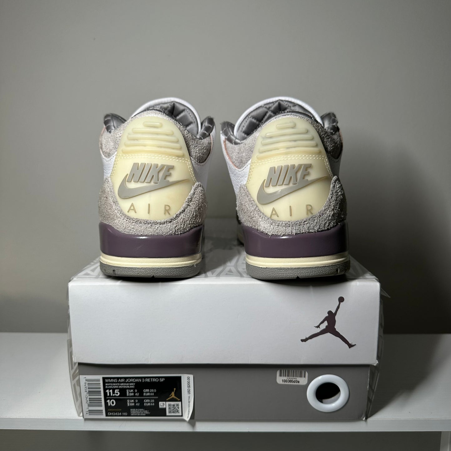 Jordan 3 Retro SP A Ma Maniére *NO HANGTAG* *pre-owned* (SIZE 10)