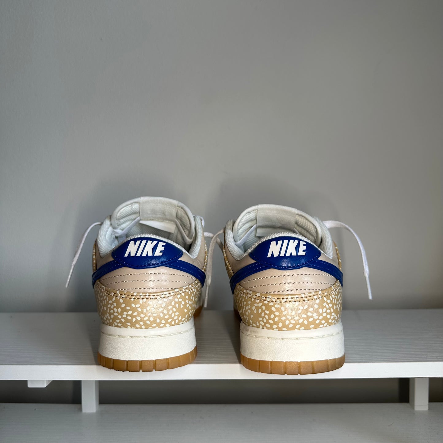 Nike Dunk Low Montreal Bagel Sesame *pre-owned* (SIZE 9)