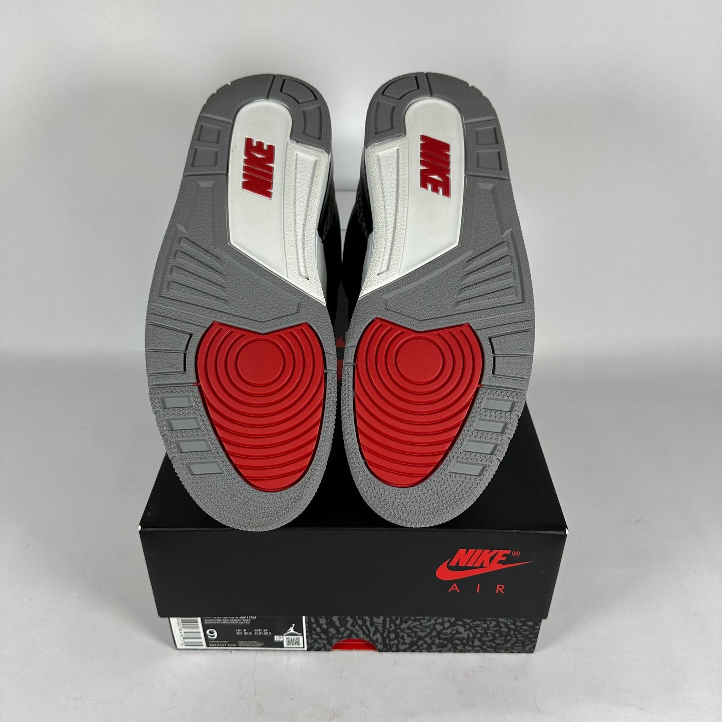 Jordan 3 Black Cement 2024 *pre-owned* size 9