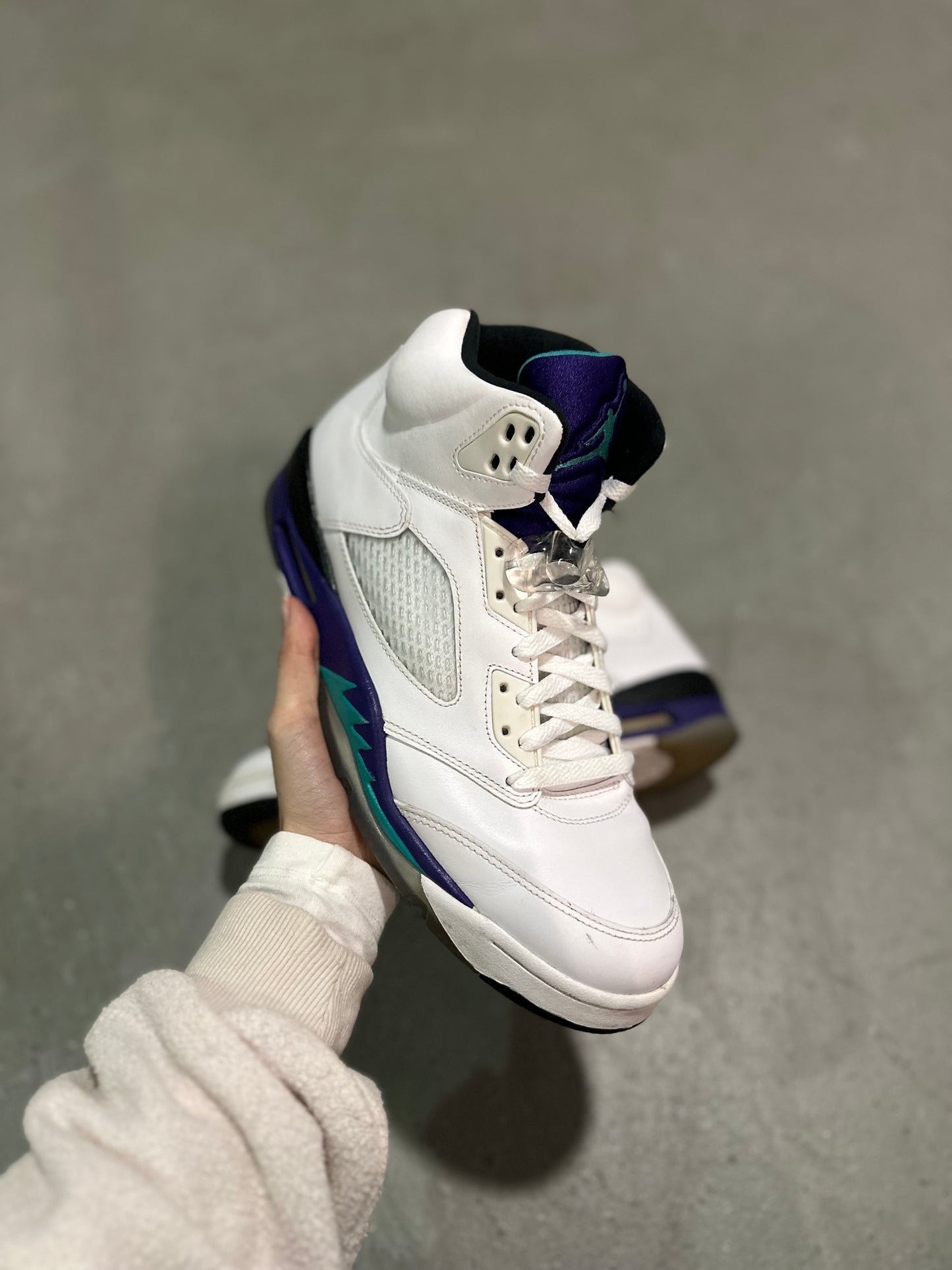 Jordan 5 Retro Grape (2013) *pre-owned* (SIZE 10)