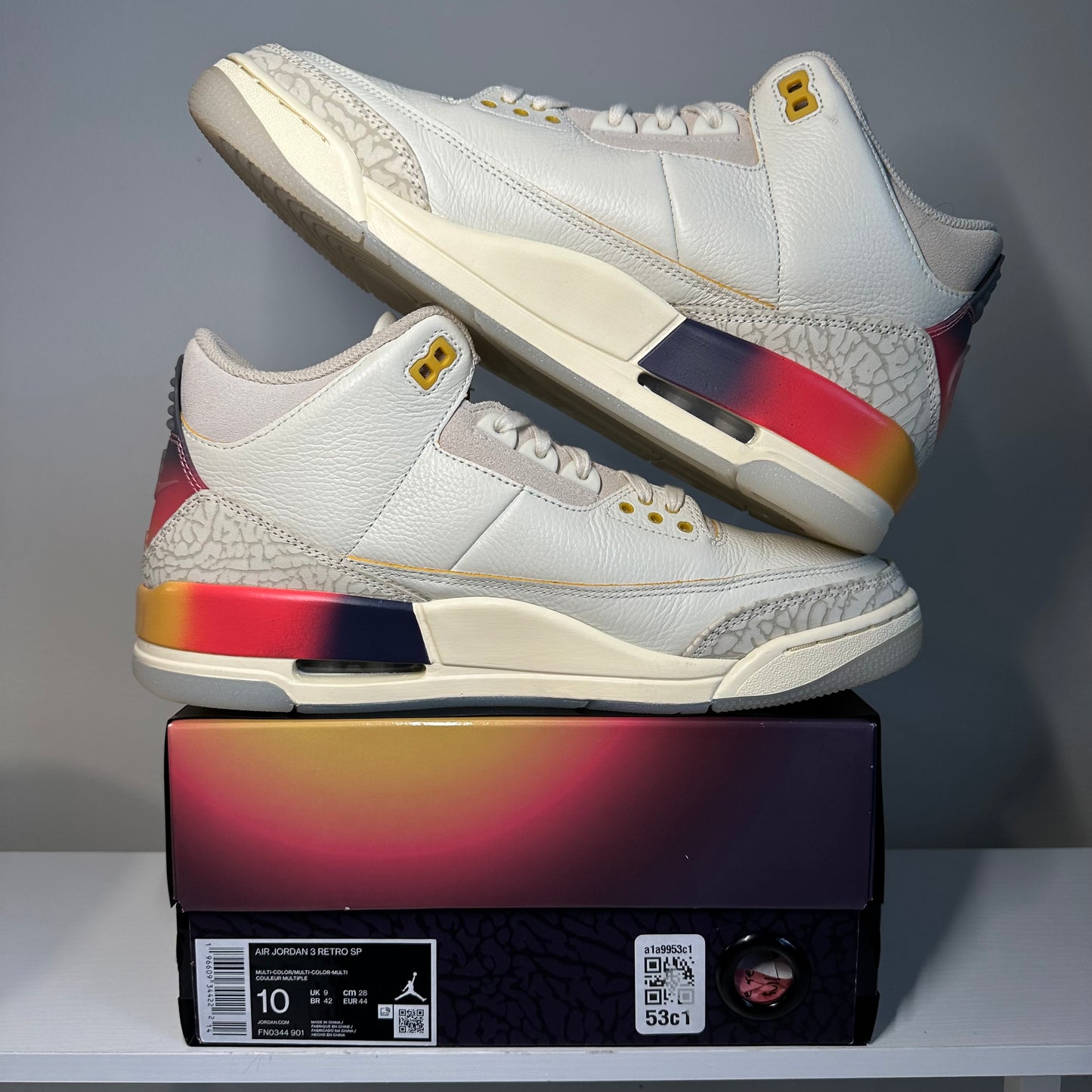 Jordan 3 Retro SP J Balvin Medellín Sunset *NO HANGTAG* *pre-owned* (SIZE 10)