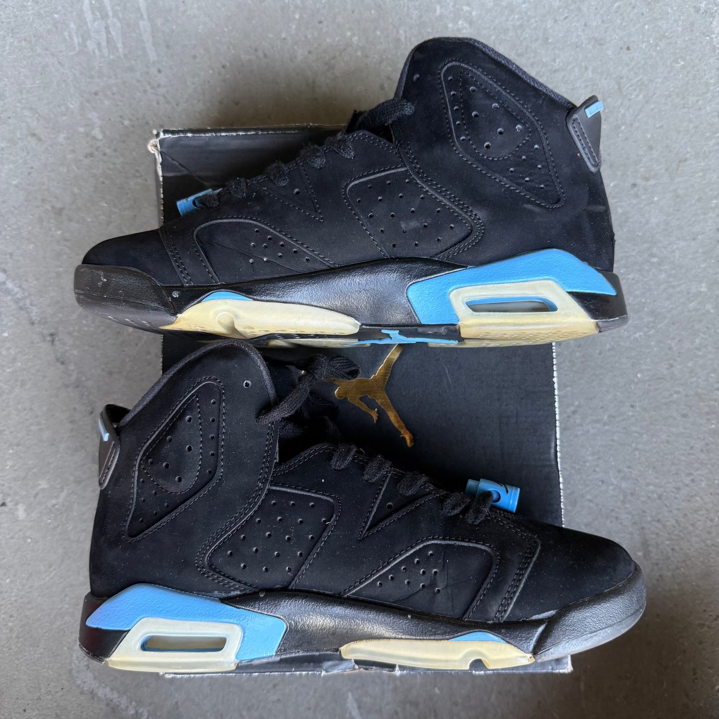Jordan 6 Retro UNC (GS) *pre-owned* (SIZE 7Y)