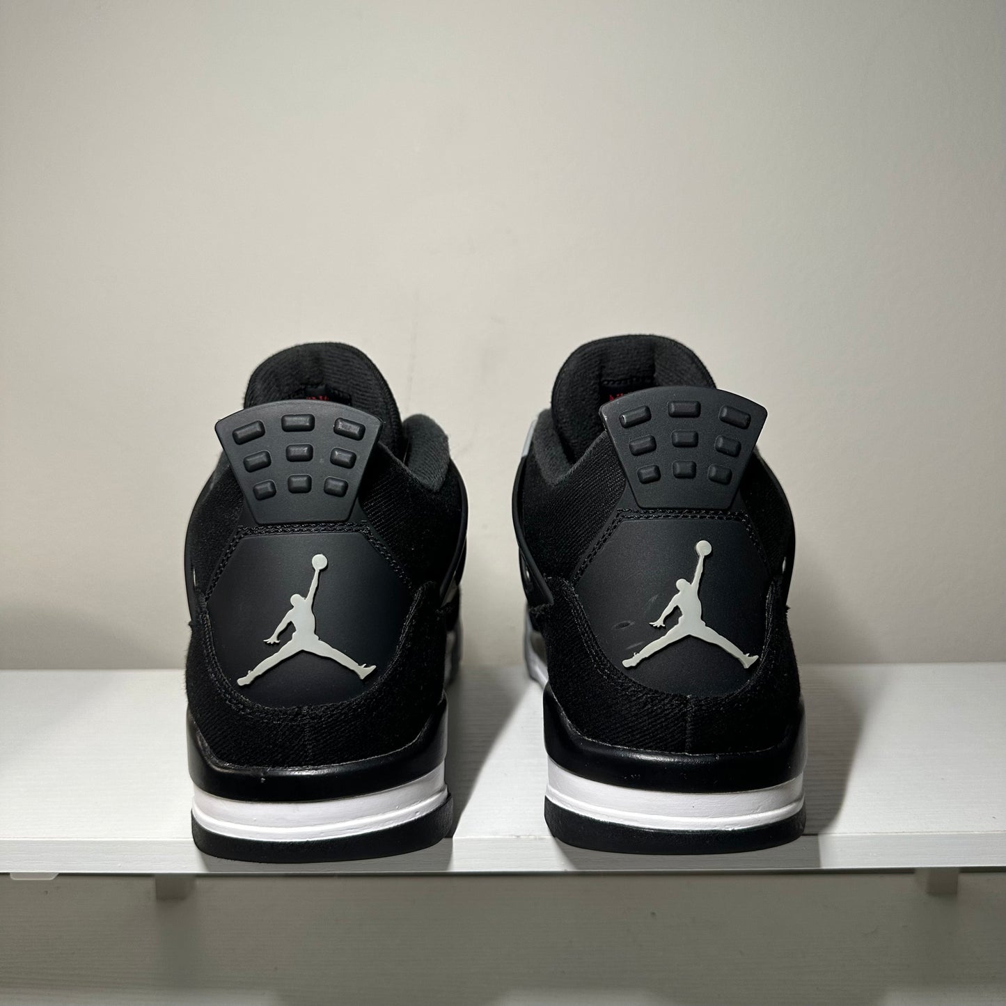 Jordan 4 Retro SE Black Canvas *pre-owned* (SIZE 9.5)