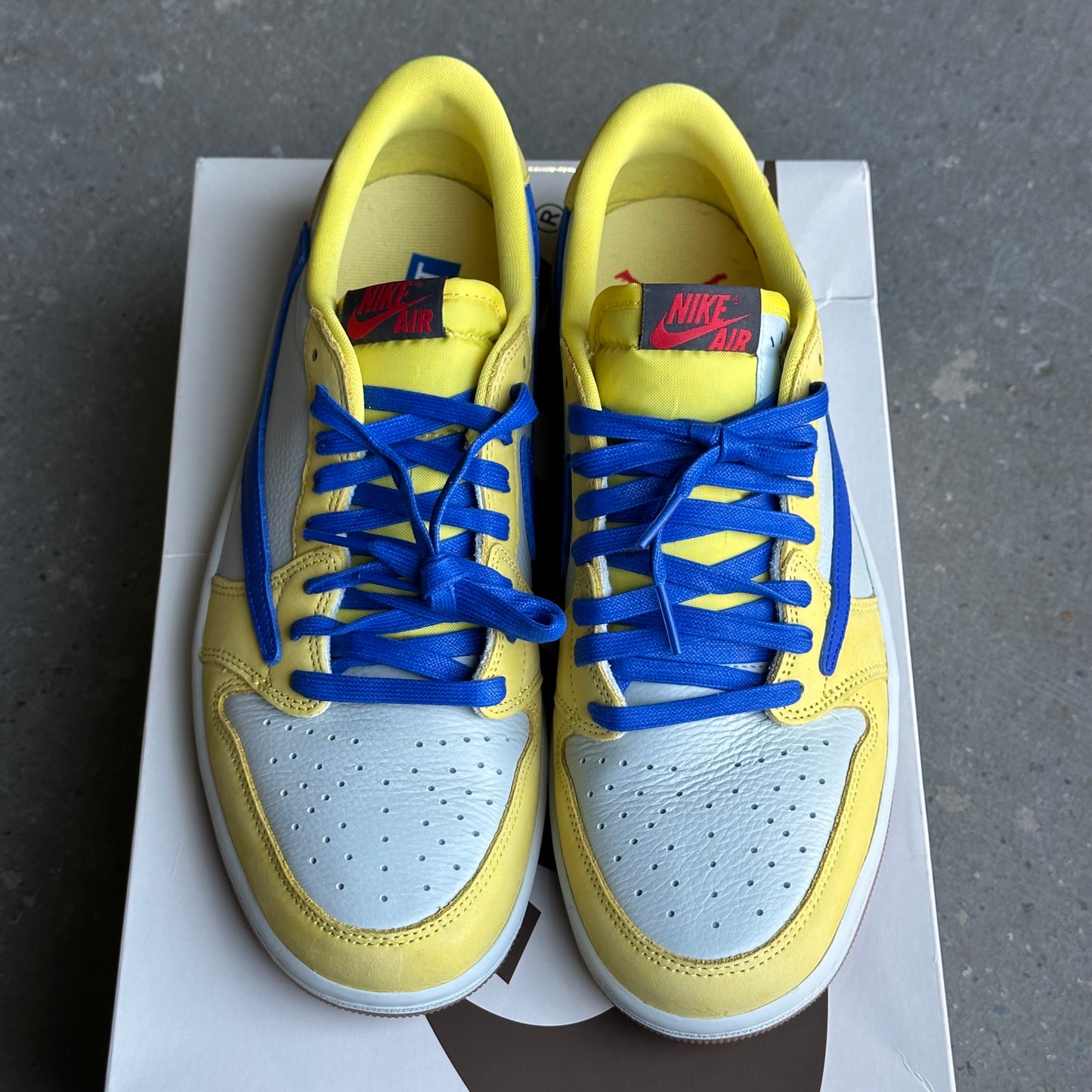 Jordan 1 Retro Low OG SP Travis Scott Canary *pre-owned* (SIZE 9.5M/11W)