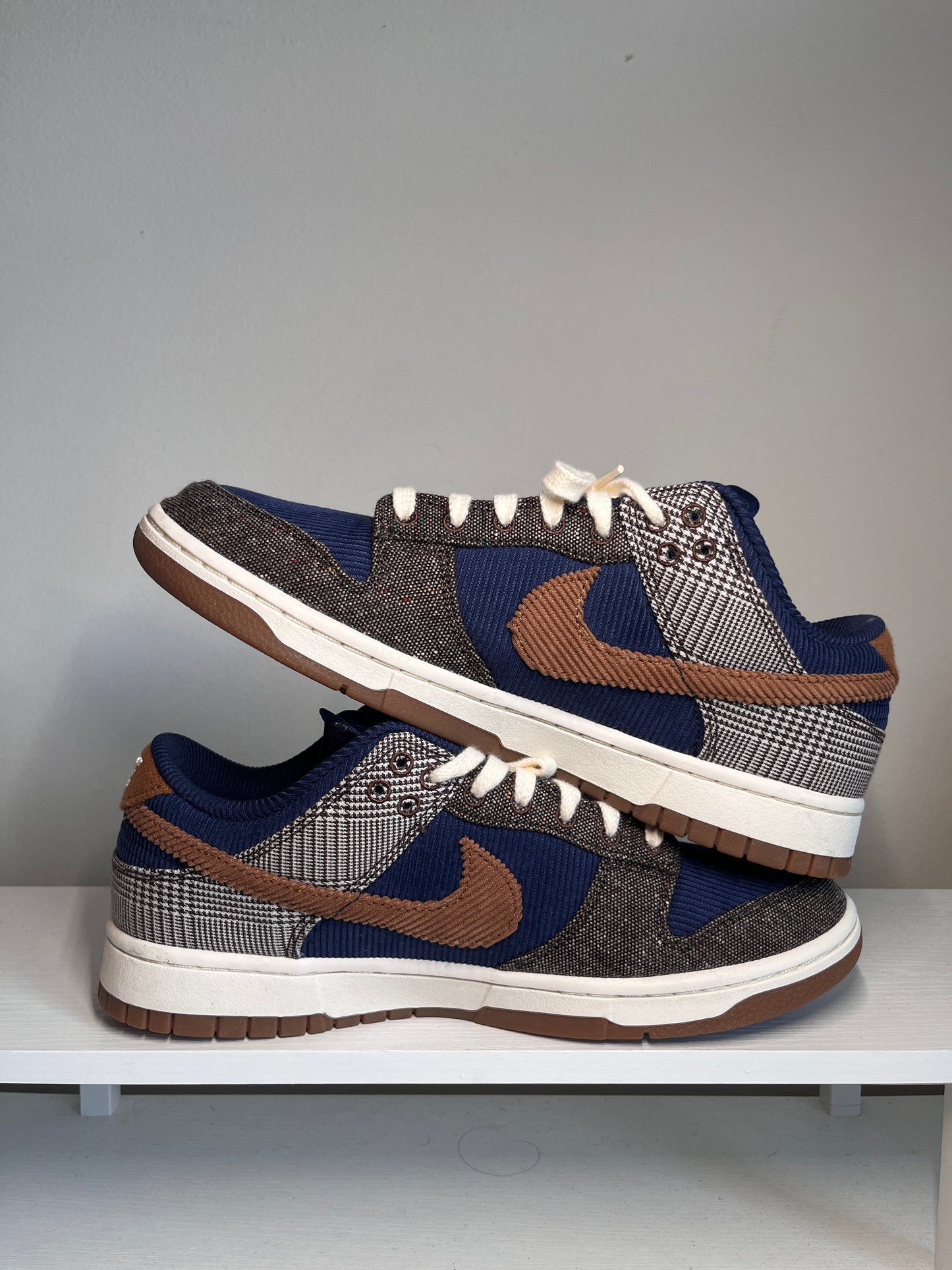 Nike Dunk Low Tweed Midnight Navy Corduroy *pre-owned* (SIZE 9)