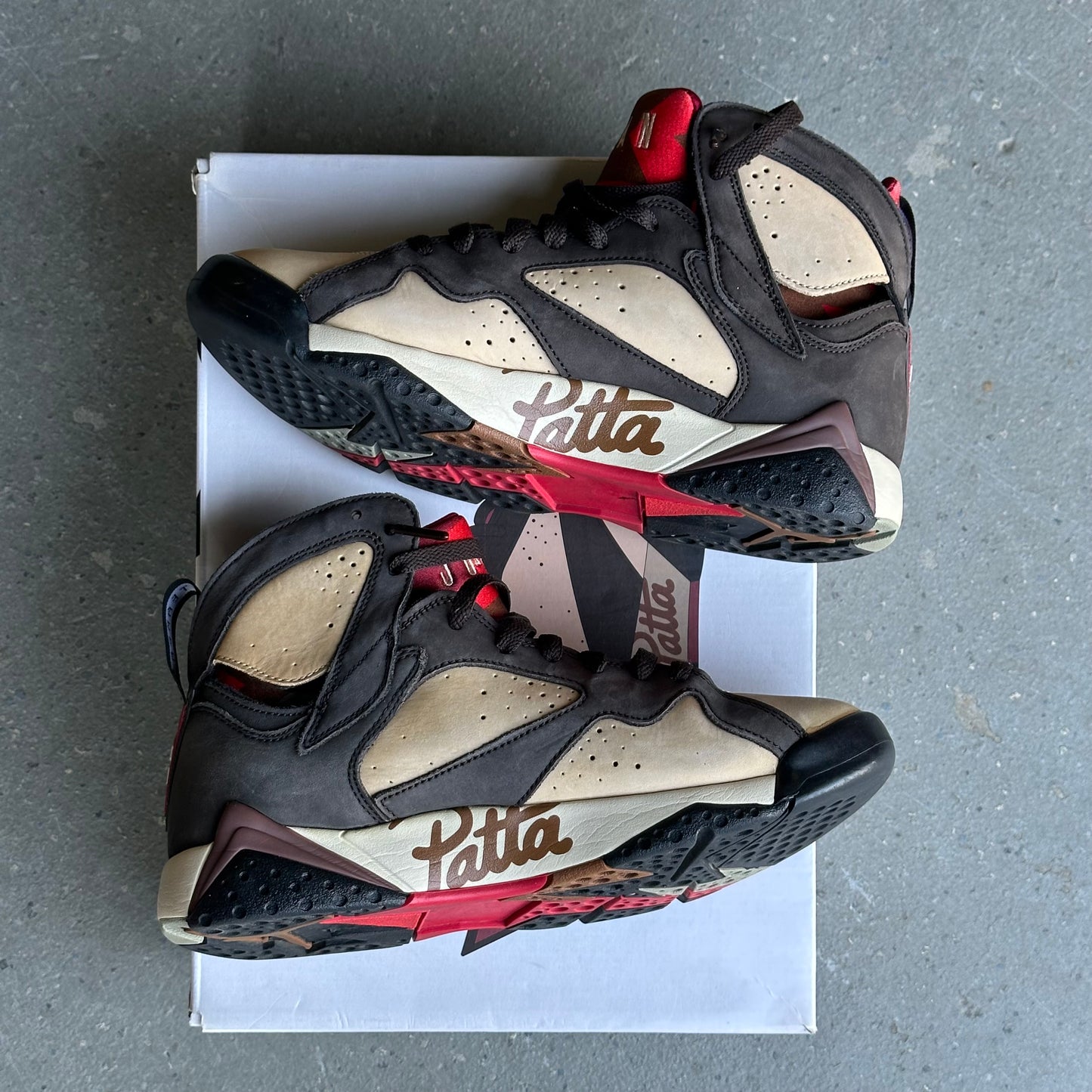 Jordan 7 Patta Shimmer '2019' *pre-owned* (SIZE 8.5)