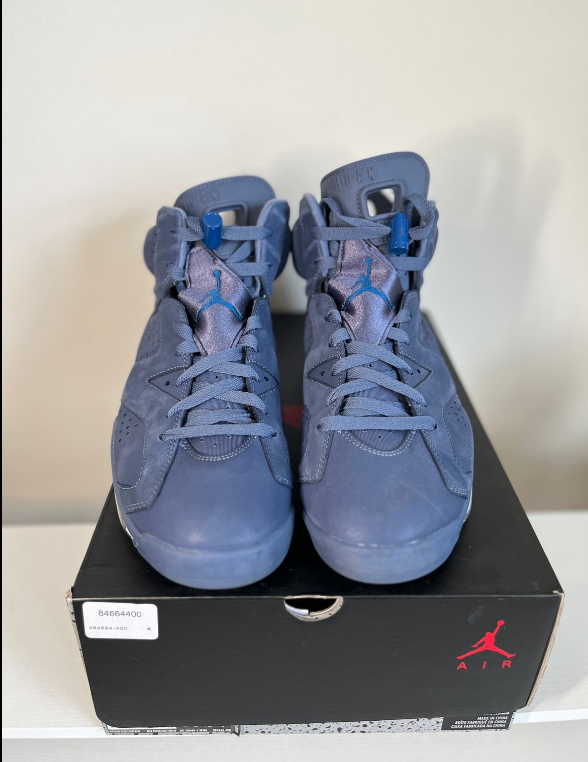 Jordan 6 Retro Diffused Blue *pre-owned* (SIZE 10)