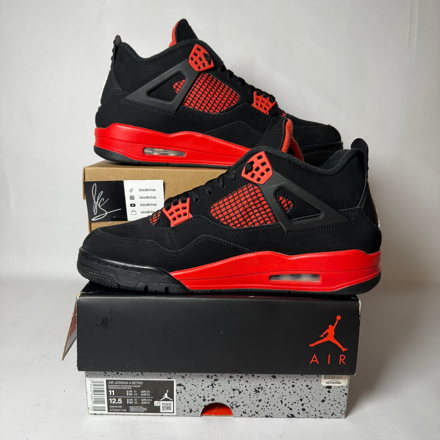 Air Jordan 4 Retro Red Thunder *pre-owned* (SIZE 11)