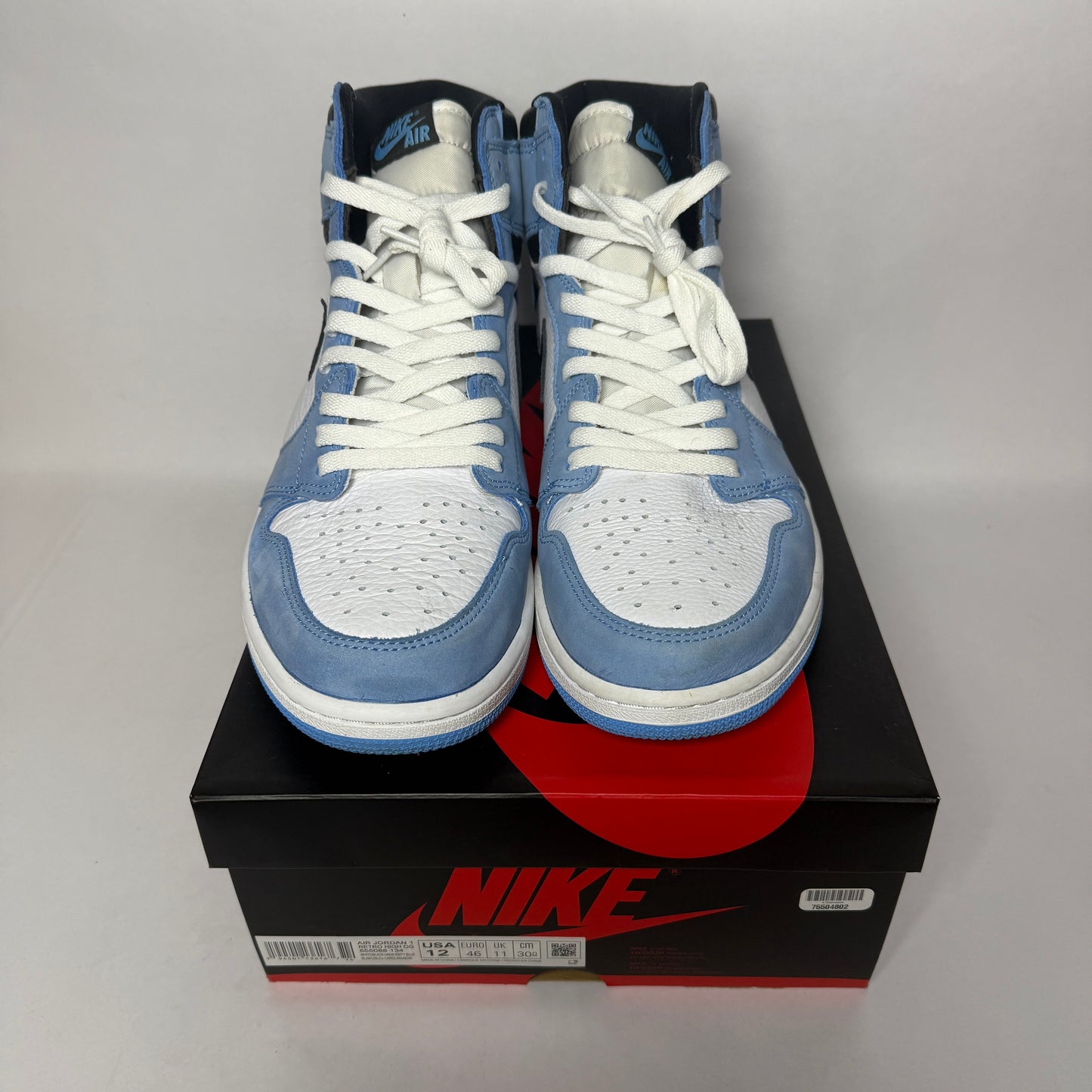 Air Jordan 1 High Retro OG UNC University Blue *pre-owned* (SIZE 12)