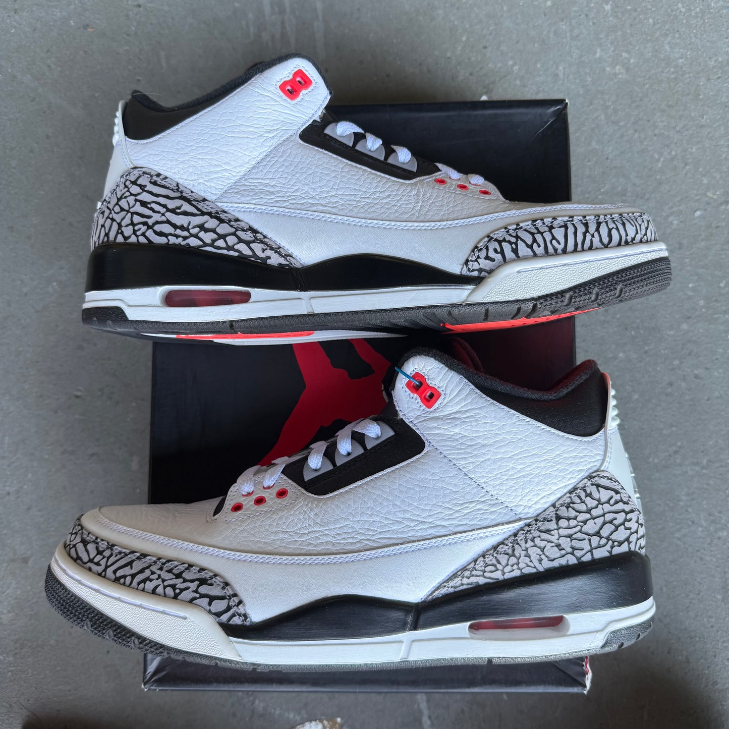 Jordan 3 Retro Infrared 23 *pre-owned* VNDS (SIZE 11.5)