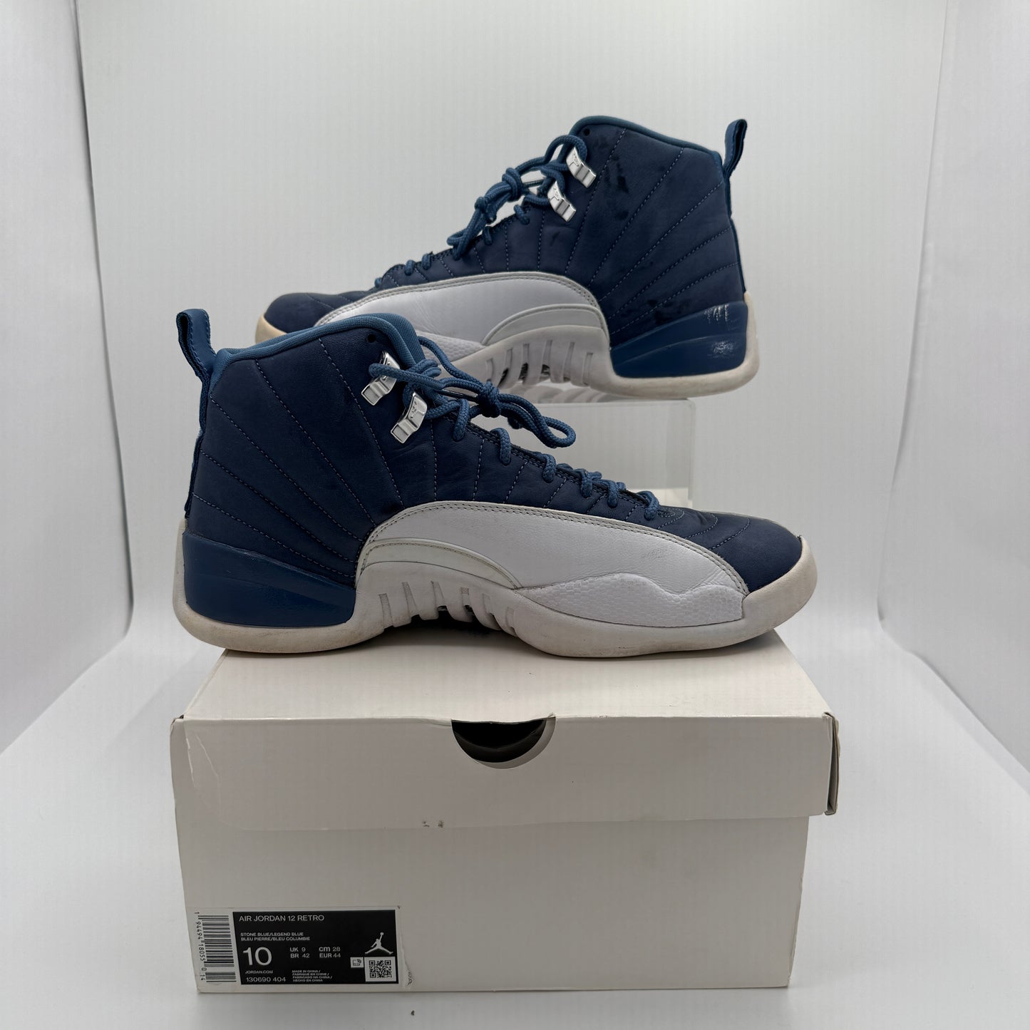 Jordan 12 Retro Indigo *pre-owned* (SIZE 10)