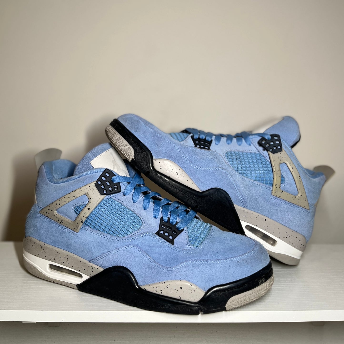 Air Jordan 4 Retro University Blue ‘UNC’ *pre-owned* (SIZE 12)