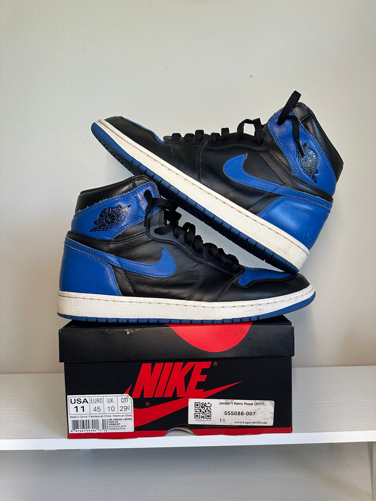 Jordan 1 Retro High Royal (2017) *pre-owned* (SIZE 11)